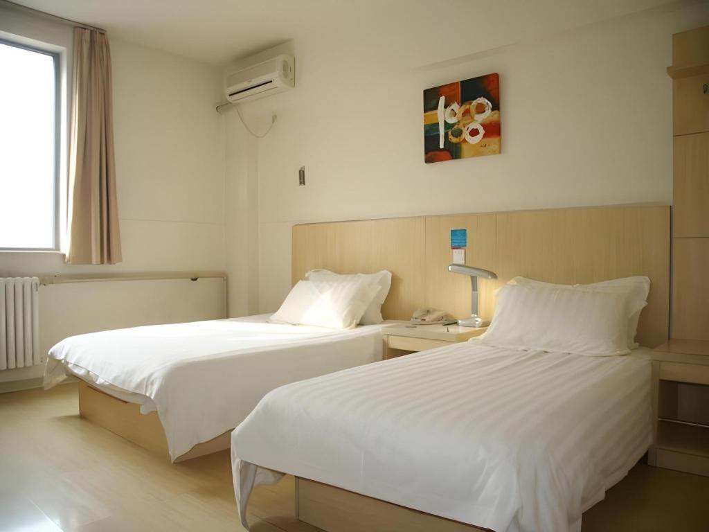Jinjiang Inn Qingdao Wu Si Square Nanjing Road Bagian luar foto
