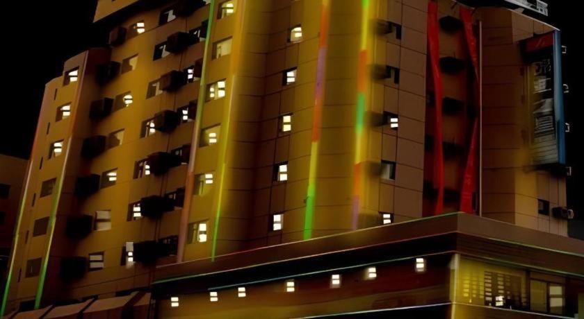 Jinjiang Inn Qingdao Wu Si Square Nanjing Road Bagian luar foto